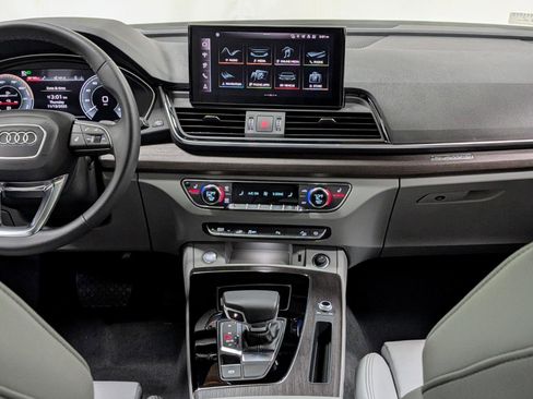 Used 2024 Audi Q5 e Premium Plus image 27