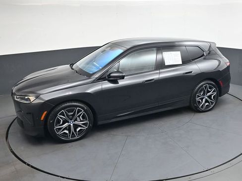 Used 2022 BMW iX xDrive50 AWD/4WD image 25