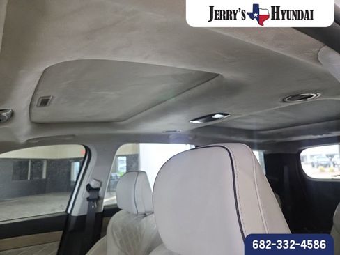 Used 2022 Hyundai Palisade Calligraphy image 8