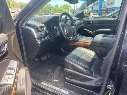 Used 2019 Chevrolet Tahoe Premier AWD/4WD image 16