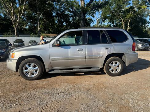 Used 2004 GMC Envoy SLT image 2