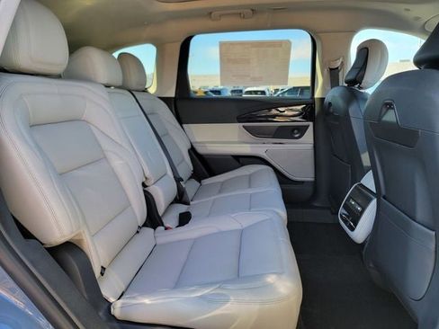 New 2026 Lincoln Nautilus Premier image 22