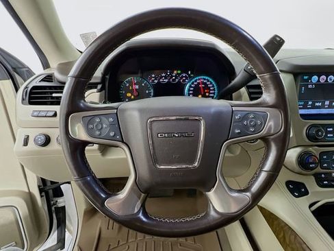 Used 2020 GMC Yukon Denali w/ Denali Ultimate Package image 12