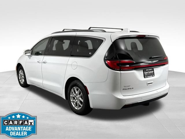 Used 2021 Chrysler Pacifica Touring-L FWD image 5