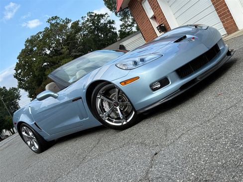 Used 2012 Chevrolet Corvette Grand Sport w/ 3LT Preferred Equipment Group RWD image 25