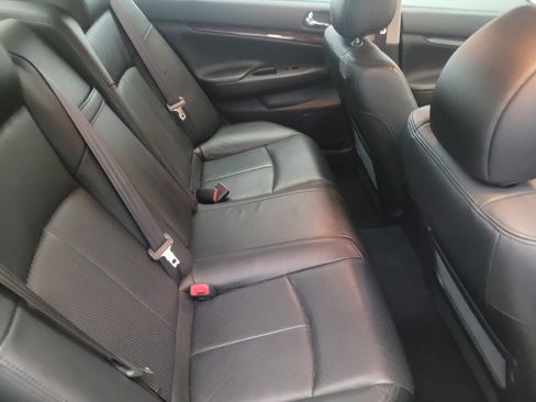 Used 2013 INFINITI G37 x w/ Premium Pkg image 19