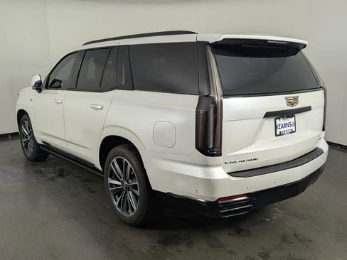 Used 2025 Cadillac Escalade Sport image 6