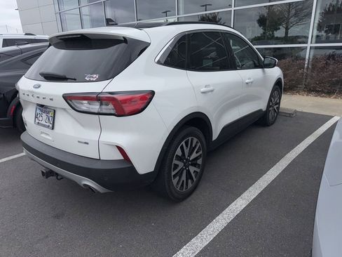 Certified 2020 Ford Escape SEL image 4