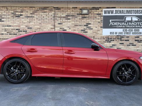 Used 2023 Honda Civic Sport image 7