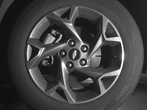 Used 2025 Chevrolet Trax LT FWD image 12