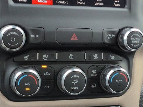 Certified 2022 RAM 1500 Laramie image 24