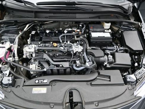 Used 2025 Toyota Corolla SE image 16