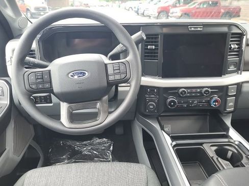 New 2025 Ford F350 XLT w/ Black Appearance Package image 15