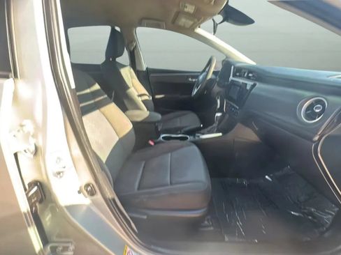 Used 2019 Toyota Corolla LE FWD image 28