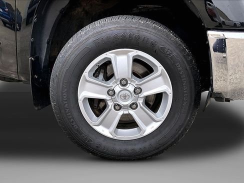 Used 2018 Toyota Tundra SR5 w/ SR5 Upgrade Package image 8