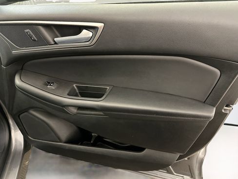 Used 2024 Ford Edge SEL image 32