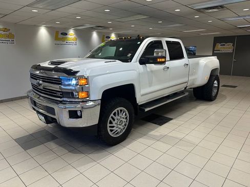 Used 2019 Chevrolet Silverado 3500 LTZ w/ Duramax Plus Package AWD/4WD image 2