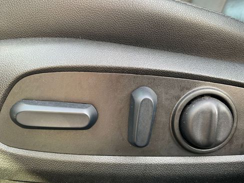 Used 2024 Chevrolet Malibu LT image 23