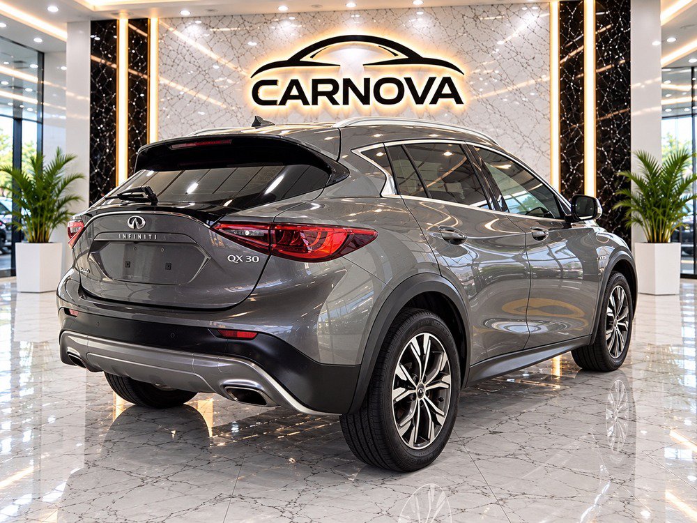Used 2017 INFINITI QX30 Premium w/ Navigation Package AWD/4WD image 4