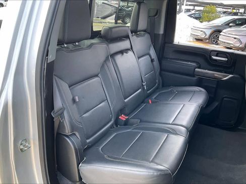 Used 2020 Chevrolet Silverado 2500 LTZ w/ LTZ Texas Edition image 19