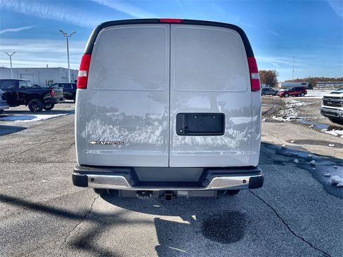 New 2025 Chevrolet Express 2500 Work Van w/ Driver Convenience Package image 7