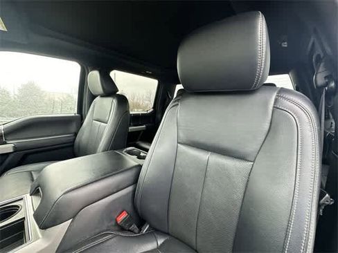 Used 2022 Ford F350 Lariat w/ Chrome Package image 15
