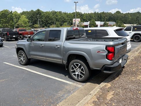 Used 2023 Chevrolet Colorado Z71 w/ Z71 Convenience Package 2 AWD/4WD image 13