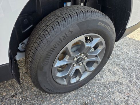 New 2025 Ford Maverick XLT w/ XLT Luxury Package image 13