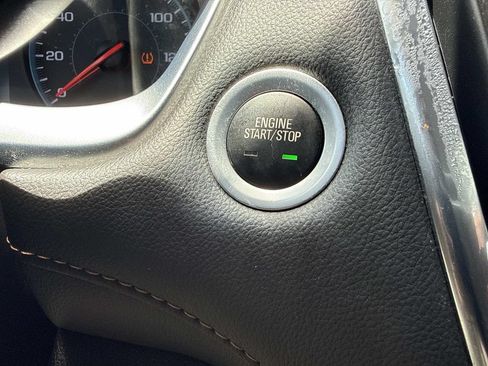 Used 2019 Chevrolet Traverse LS FWD image 40