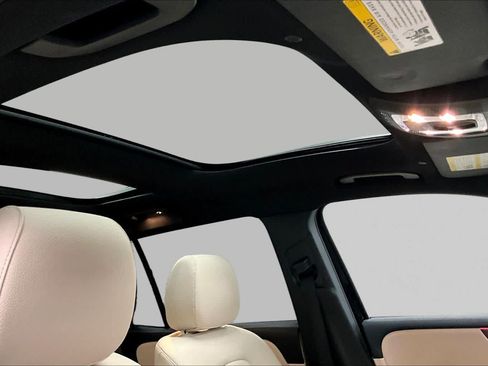 Certified 2023 Mercedes-Benz GLB 250 4MATIC image 13