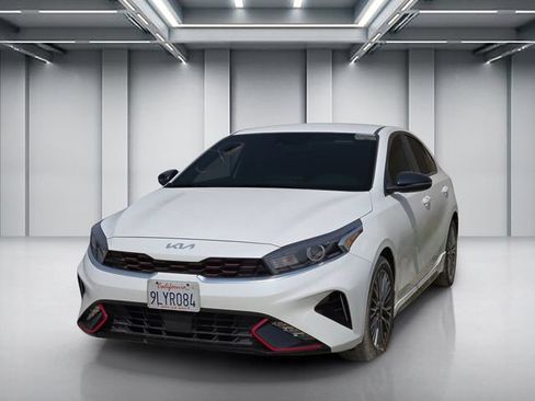 Certified 2024 Kia Forte GT-Line FWD image 3