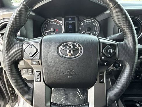 Used 2021 Toyota Tacoma TRD Sport w/ Technology Package AWD/4WD image 22