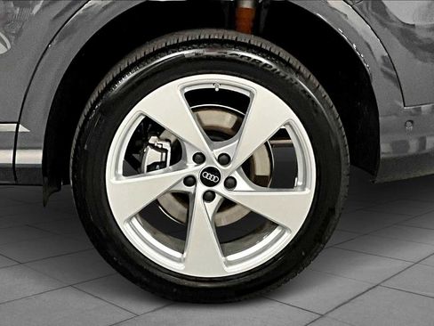 New 2025 Audi Q5 Premium Plus image 11