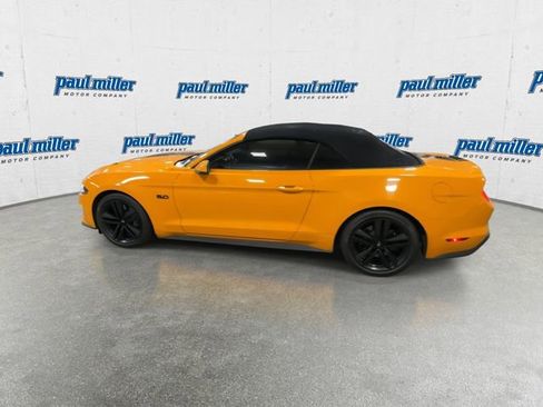 Used 2019 Ford Mustang GT Premium w/ Equipment Group 401A image 7