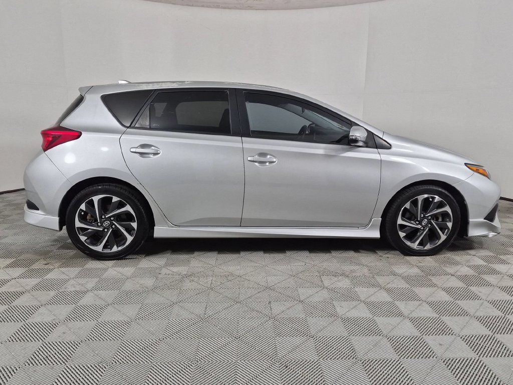 Used 2016 Scion iM FWD image 2
