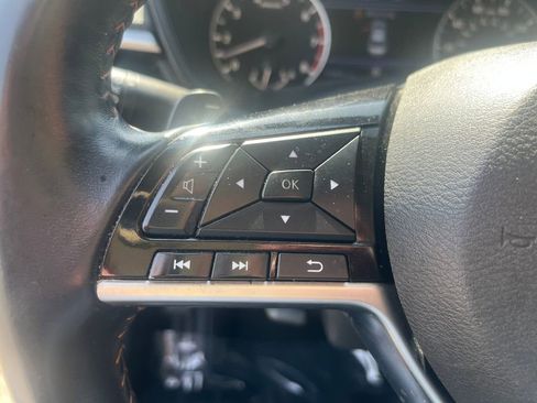 Used 2020 Nissan Altima 2.5 SR FWD image 29
