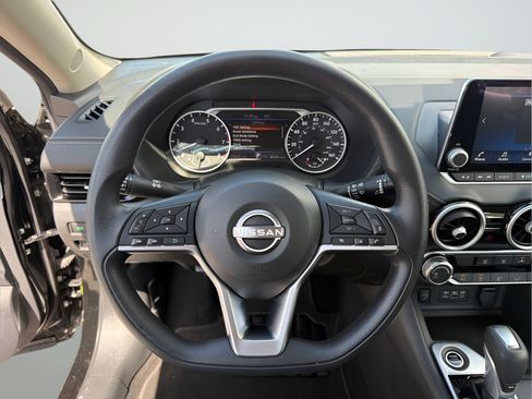 Used 2025 Nissan Sentra SV FWD image 24