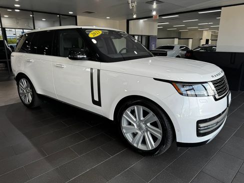 Used 2023 Land Rover Range Rover SE AWD/4WD image 6