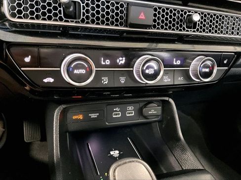 Used 2023 Honda Civic Touring image 26