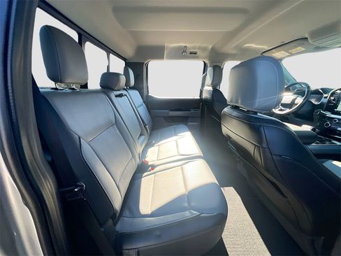 Used 2022 Ford F150 Lariat w/ Equipment Group 502A High image 28