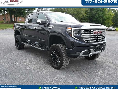 Used 2022 GMC Sierra 1500 Denali AWD/4WD image 1