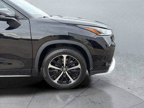 Used 2022 Toyota Highlander XSE AWD/4WD image 31