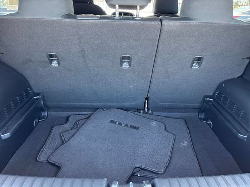 Used 2025 Kia Soul LX w/ LX Technology Package FWD image 31