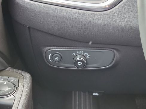 Used 2024 Chevrolet Equinox LT AWD/4WD image 13