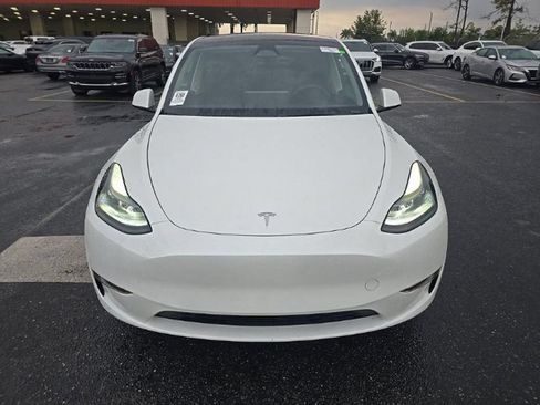 Used 2023 Tesla Model Y Performance AWD/4WD image 2