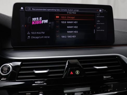 Used 2023 BMW 530i xDrive w/ M Sport Package AWD/4WD image 8