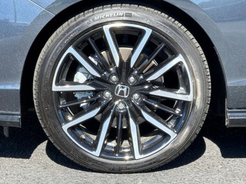 Used 2024 Honda Accord Touring image 13