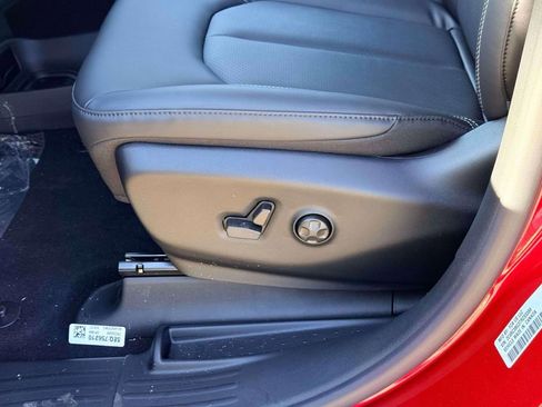 New 2026 Chrysler Pacifica Select image 12