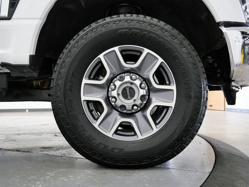Used 2023 Ford F250 Lariat w/ Chrome Package AWD/4WD image 37