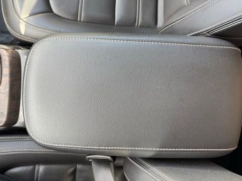 Used 2022 GMC Canyon Denali image 19